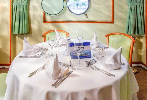 CroisiEurope MS La Belle de Cadix Restaurant 6 ©Alberto Dastis.jpg